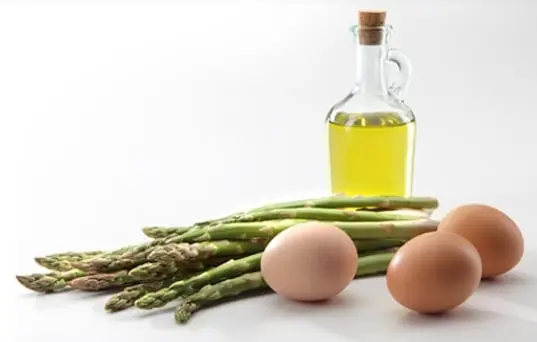 Tortilla de espárragos trigueros para adultos