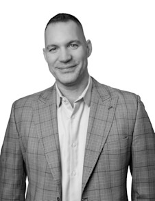 Ryan Fischer headshot