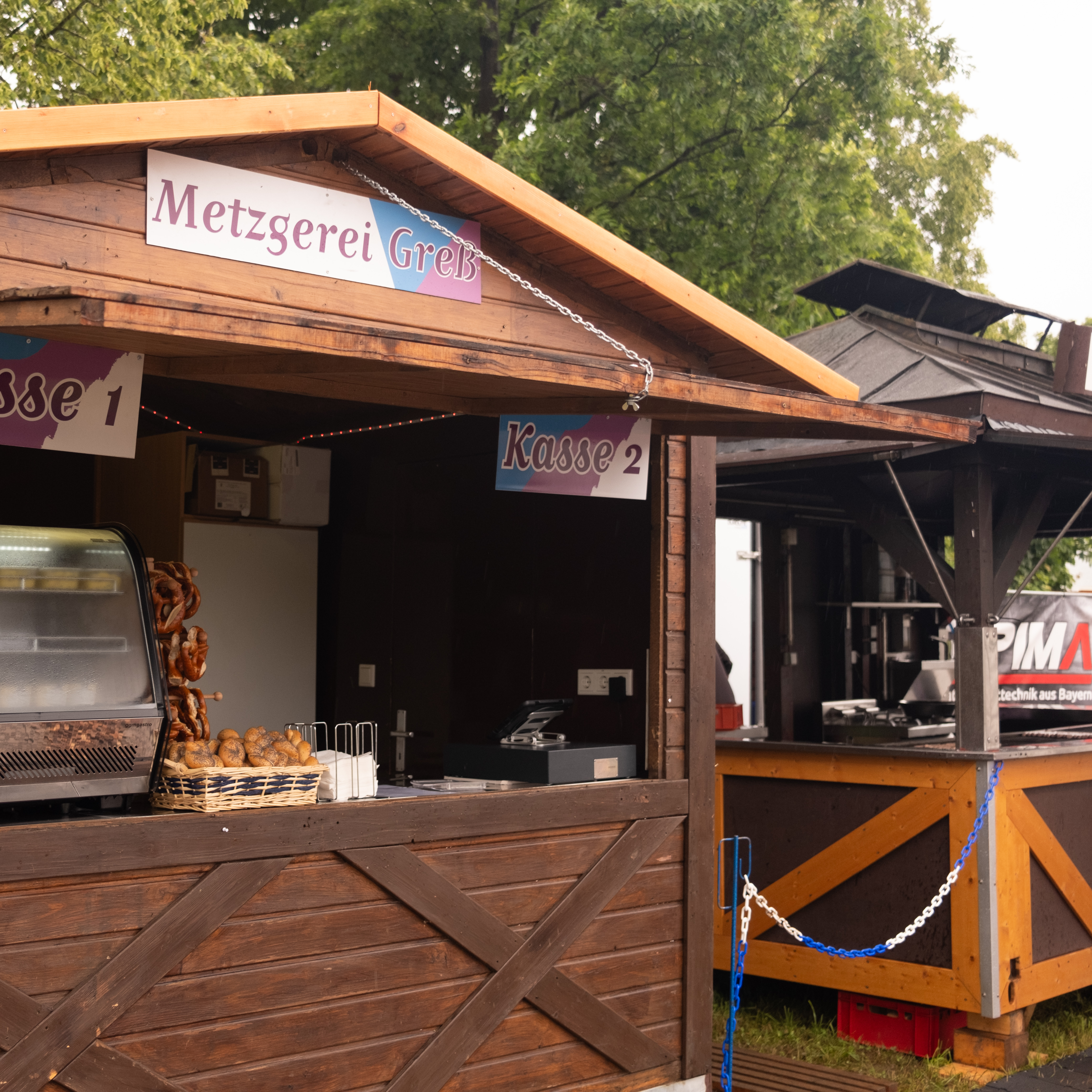 Die Grillbude der Metzgerei Gress.