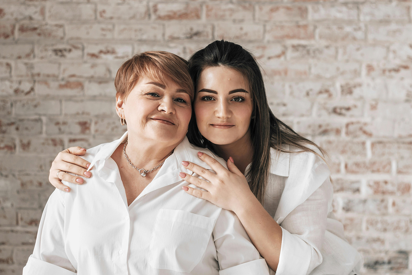mom and daughter oral health