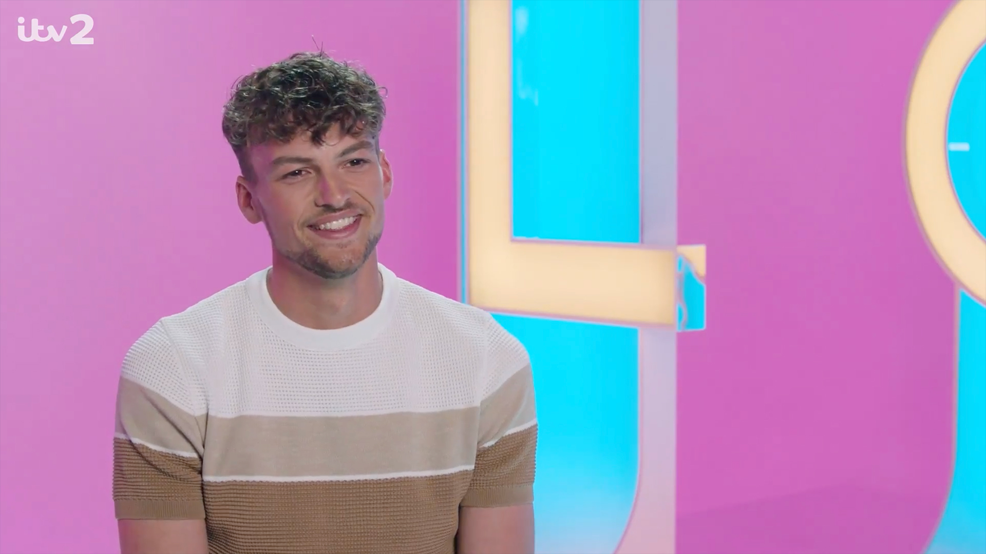 Meet Hugo | Love Island