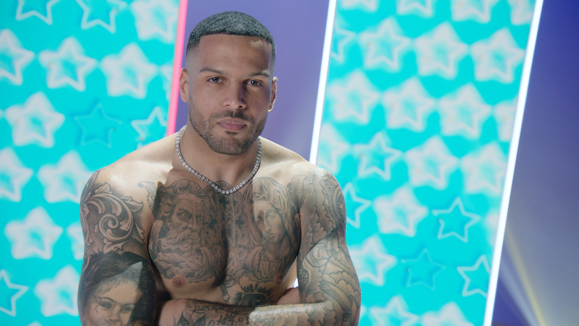 Love island best sale season 1 luis