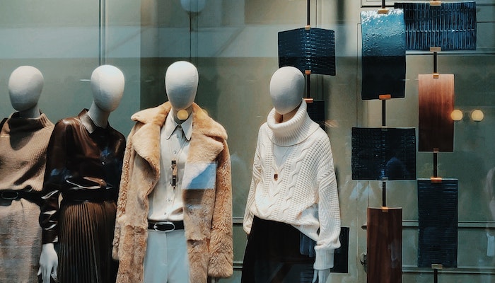 8 visual merchandising strategies for your business | Brex