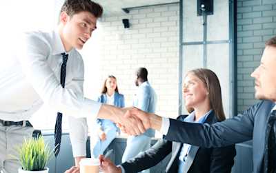 Commitment handshake
