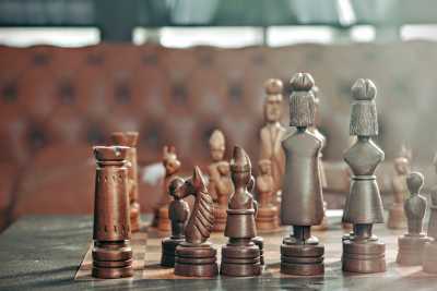 Chessboard maarten-van-den-heuvel-73124-unsplash