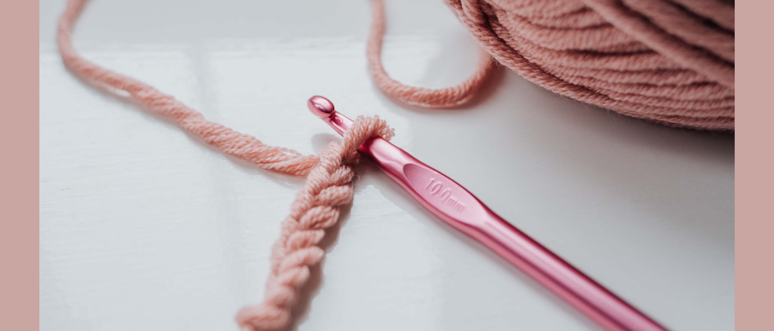 Crochet 101 - 5 Best Crochet Hook Sets and Where to Buy Them