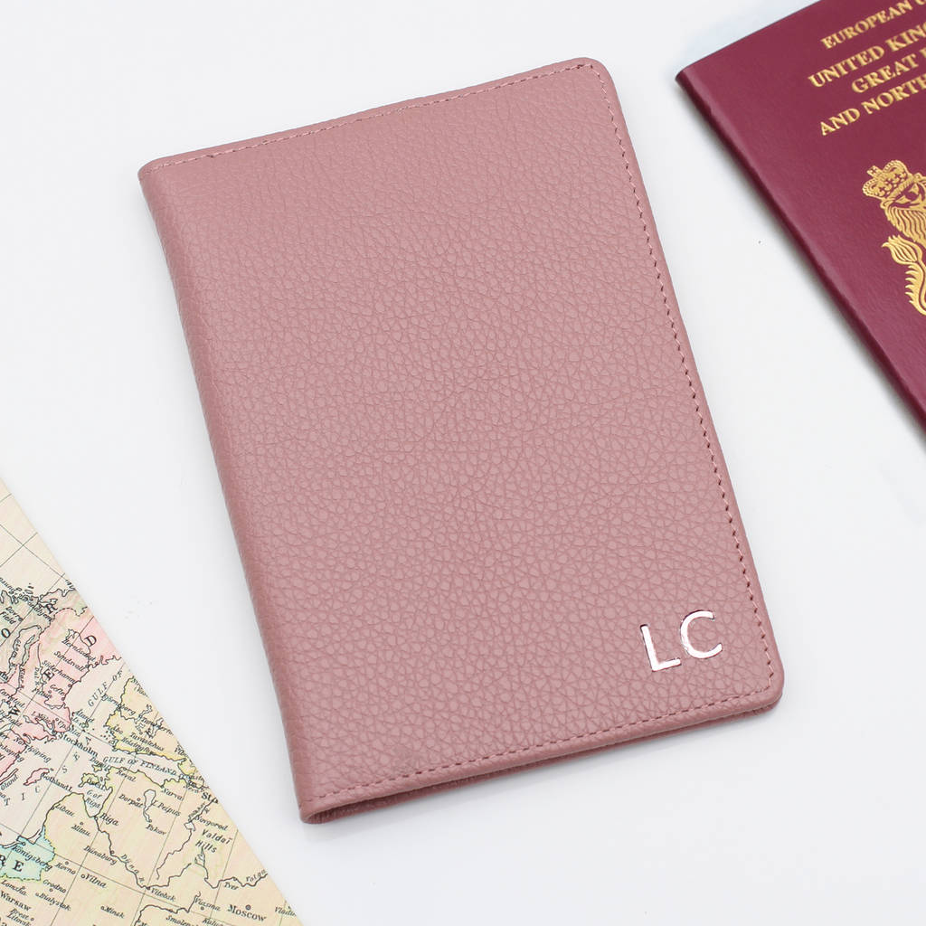 Glasgow Personalized Passport Case: Travel in Style & Luxury