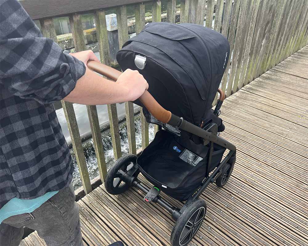 Nuna hotsell pram review