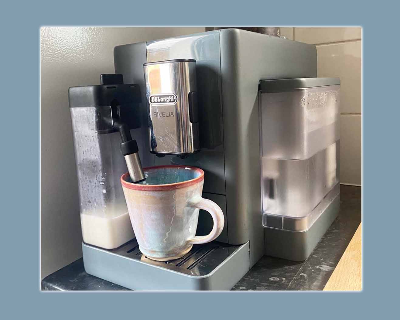 I tested the De'Longhi Rivelia luxury coffee machine and now I brew like a  skilled barista – The Luxe Review