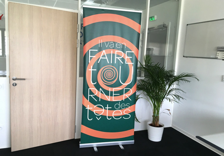 Roll-up de aluminio económico