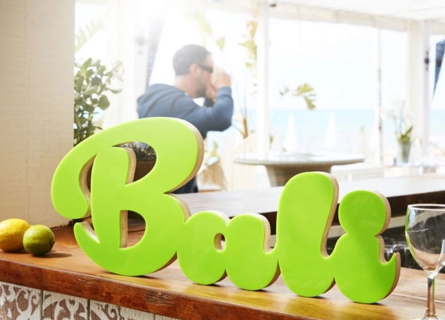 Letra y logotipo de madera de bali de 19 mm
