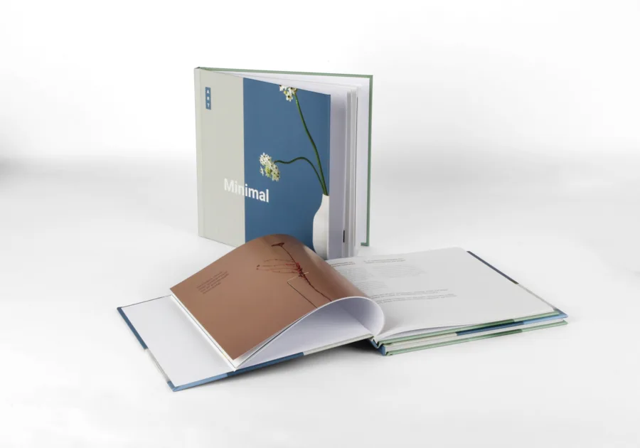 Brochure dos cousu - 21 x 21