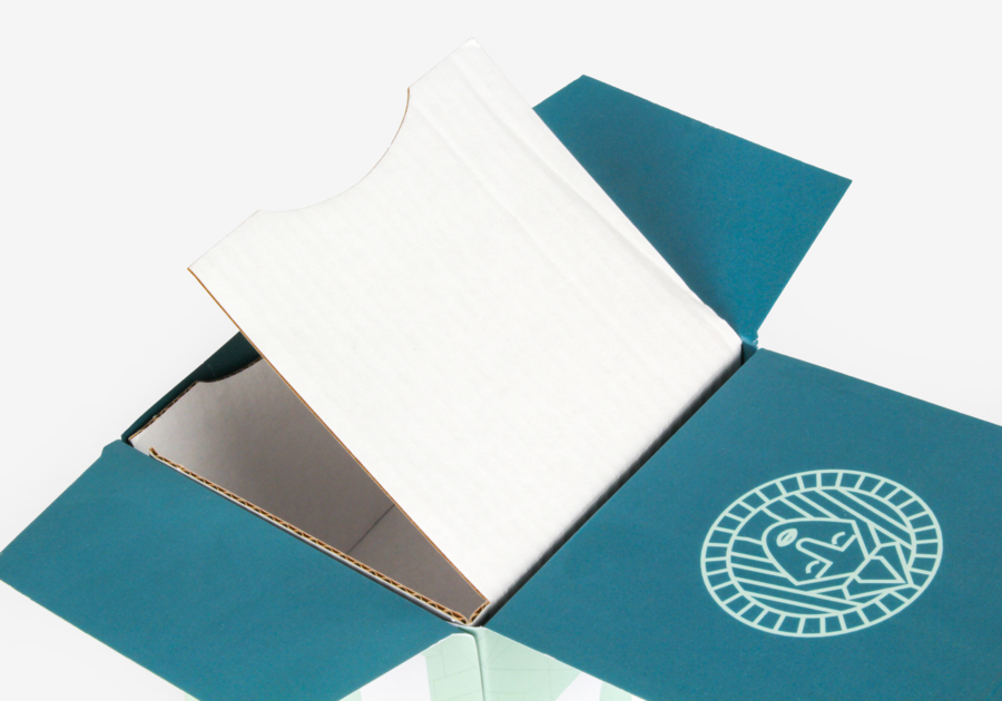 Caja reforzada refuerzo de microcanales blancos