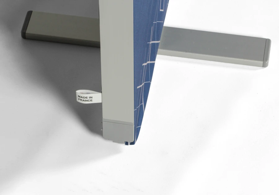 Estructura autoportante con tela tensada - Pies estabilizadores