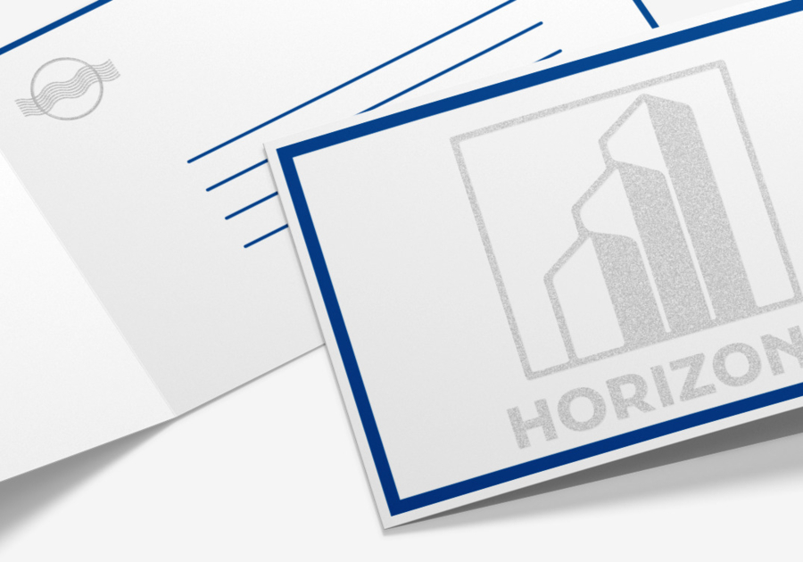 Tarjeta Postal doble con barniz brillante horizontal personalizada