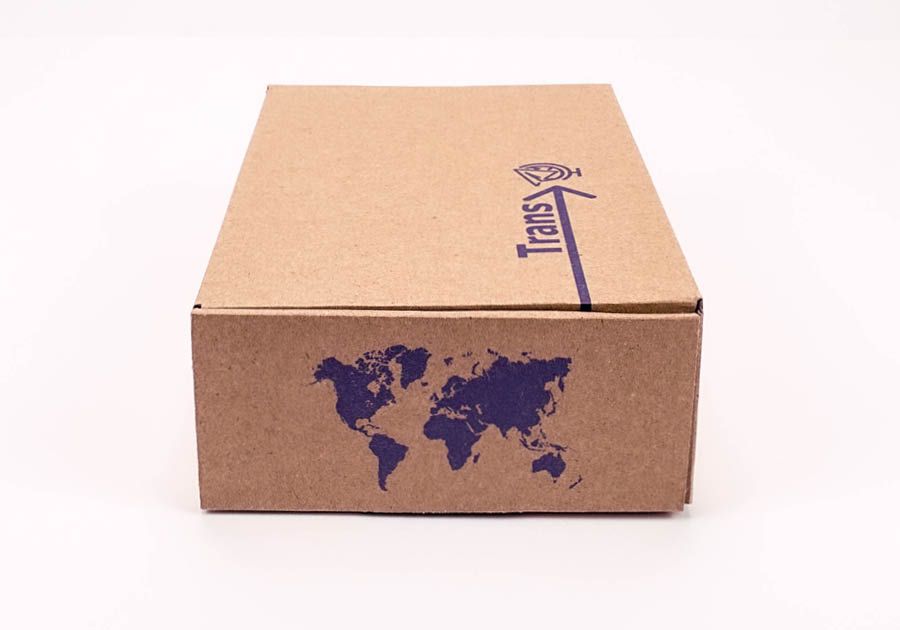 Caja de envío con solapa lateral