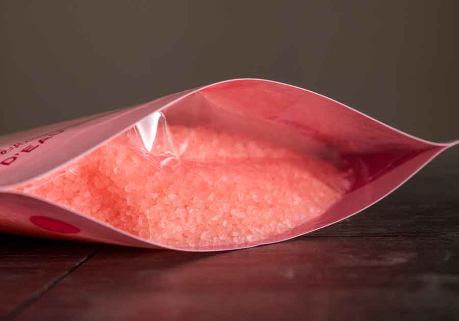 Doypack transparente con base de sales de baño well-being