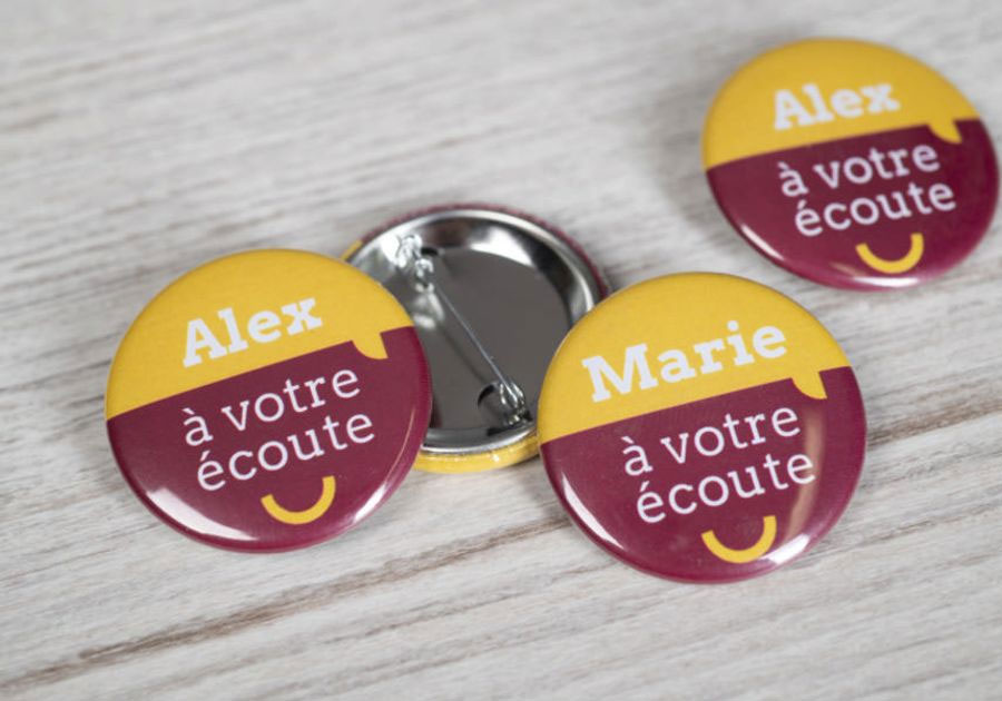 Badge rond en métal Système d'attache par épingle