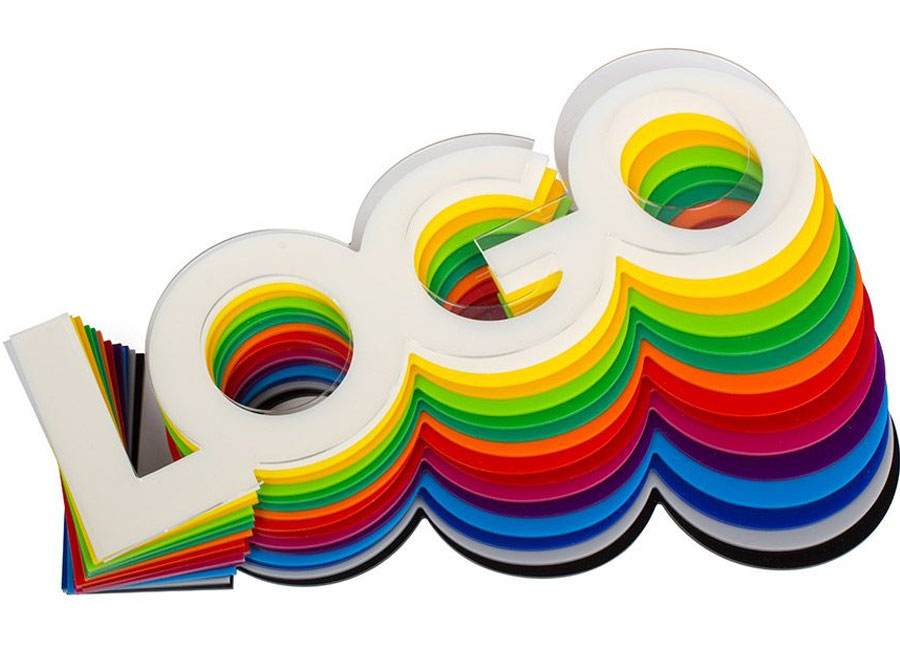 Letra y logotipo de plexiglás de 3 mm en varios colores