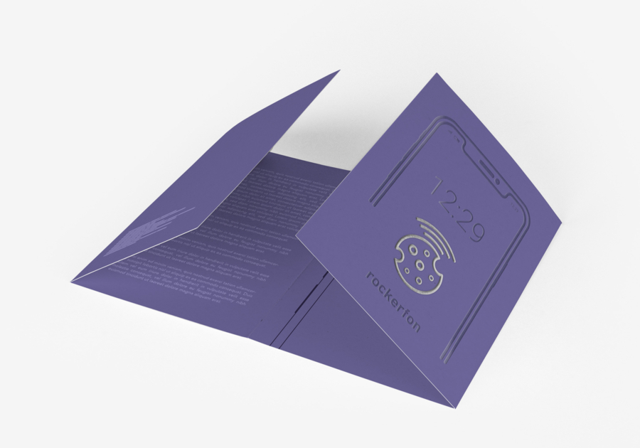 Folleto de acabados especiales Estampación en caliente y barniz 3D Cartera de 3 hojas 63x21