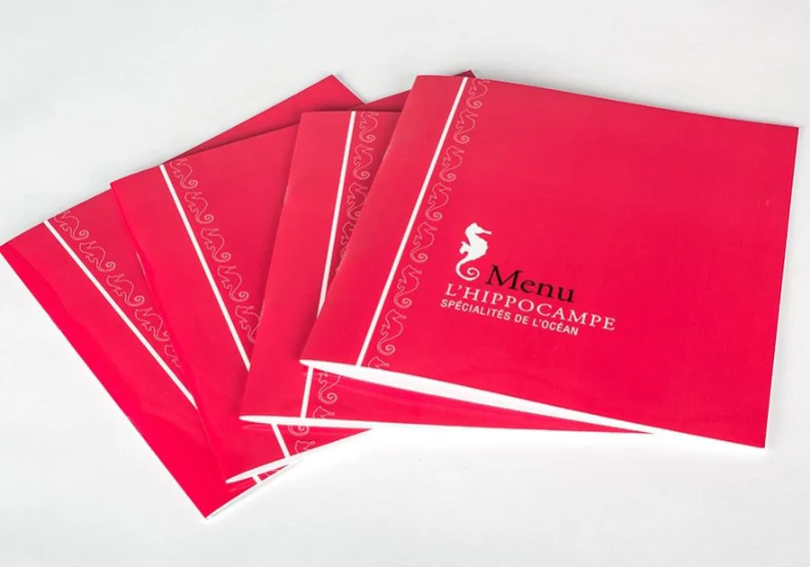 Menu agrafé pelliculé