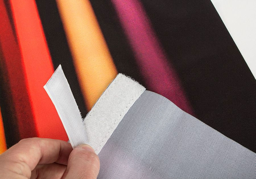 Kakemono femenino de tela con velcro cosido sobre tela