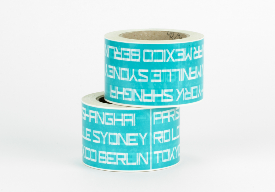 Cinta adhesiva totalmente plana con texto en reserva 75 mm 1 pantone