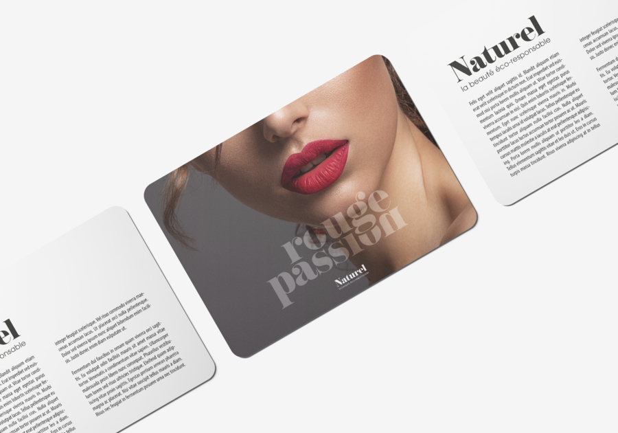 Tarjeta de invitación con cantos romos y rojo pasión 