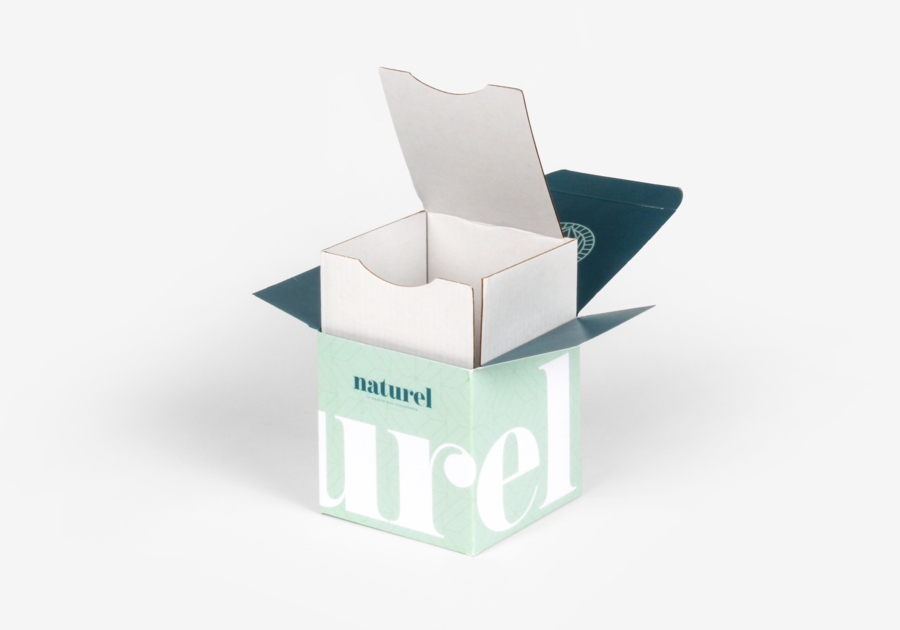 Caja con refuerzo automontable de microcanal