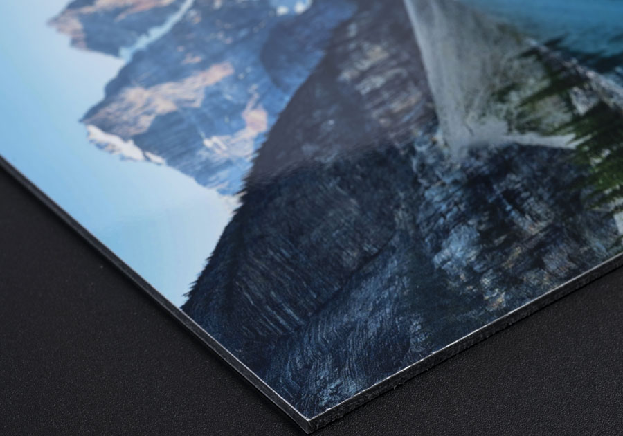 Panel de señalización interior dibond rígido con laminado de esquinas de montaña ultrabrillante