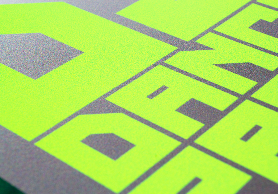 Banner publicitario, impresión a cuatro colores, 1 verde fluorescente