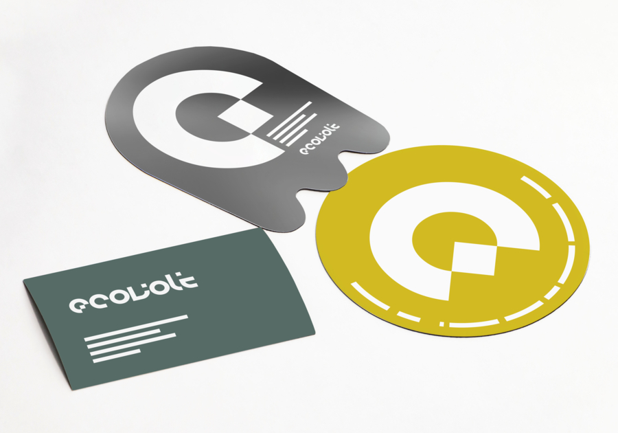 Tarjeta magnética con forma de ecovolt personalizada