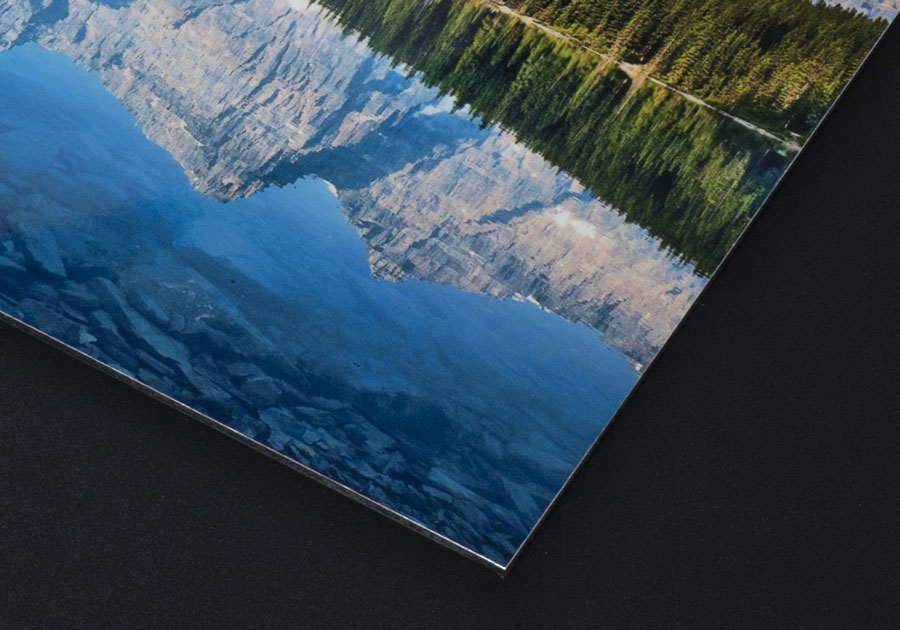 Panel de señalización interior dibond rígido con laminado de paisaje montañoso ultrabrillante