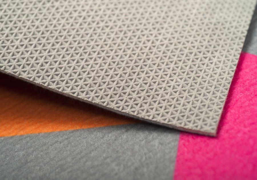 Alfombra de suelo de poliéster con aspecto de fieltro de punto de 1,4 mm sin borde