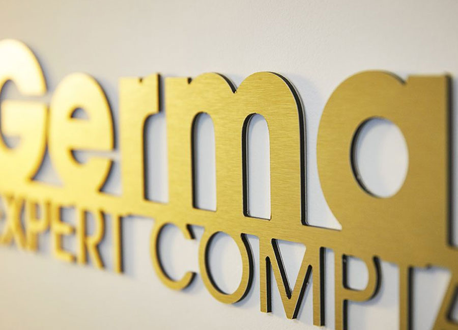 Letras y logo de aluminio dorado o plateado de 3 mm Germa Or
