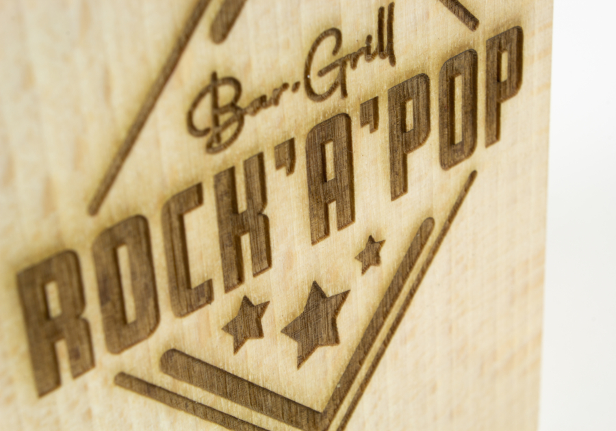 Cubo de madera grabado - Detalle