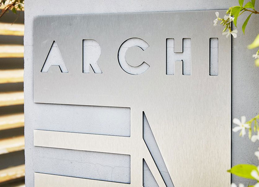 Letra y logotipo en aluminio dorado o plateado de 3mm archi aluminio