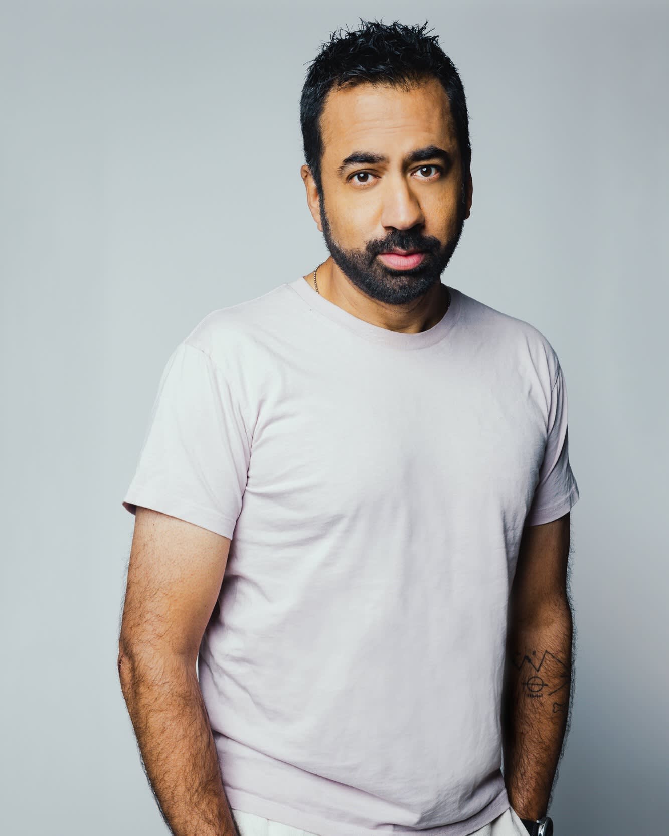 kal penn gift guide