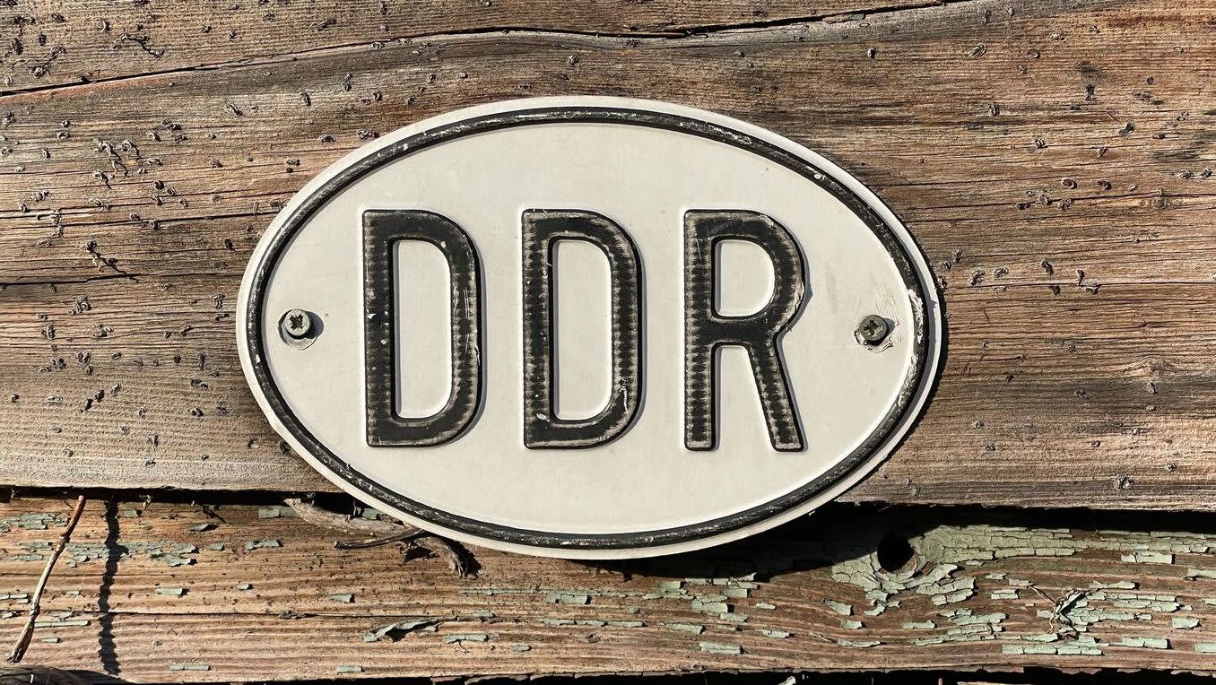 DDR-Literatur: Entdecke die wichtigsten Bücher wieder