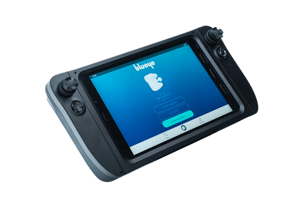 Blueye Rugged Controller Transparent No Droplets