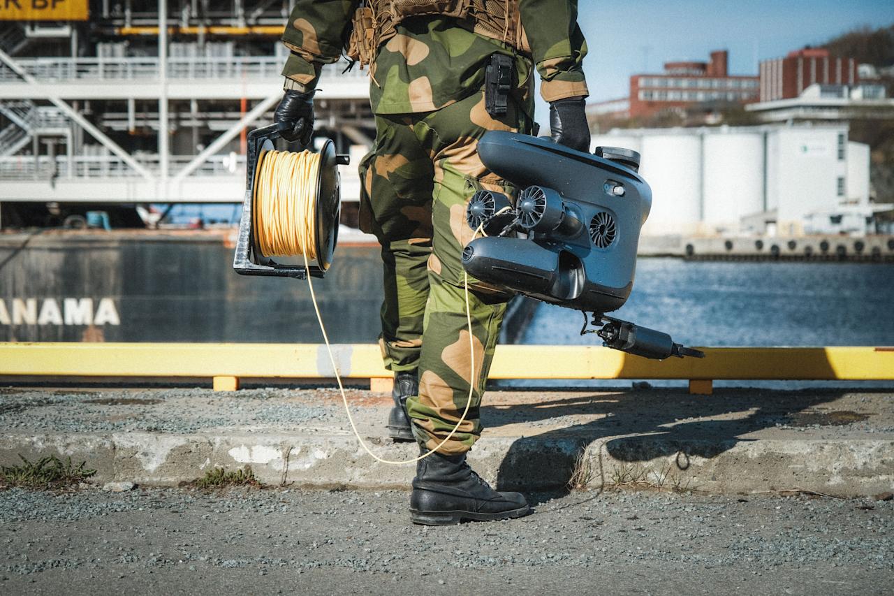 Blueye X3 Ultra on the field by a soldier