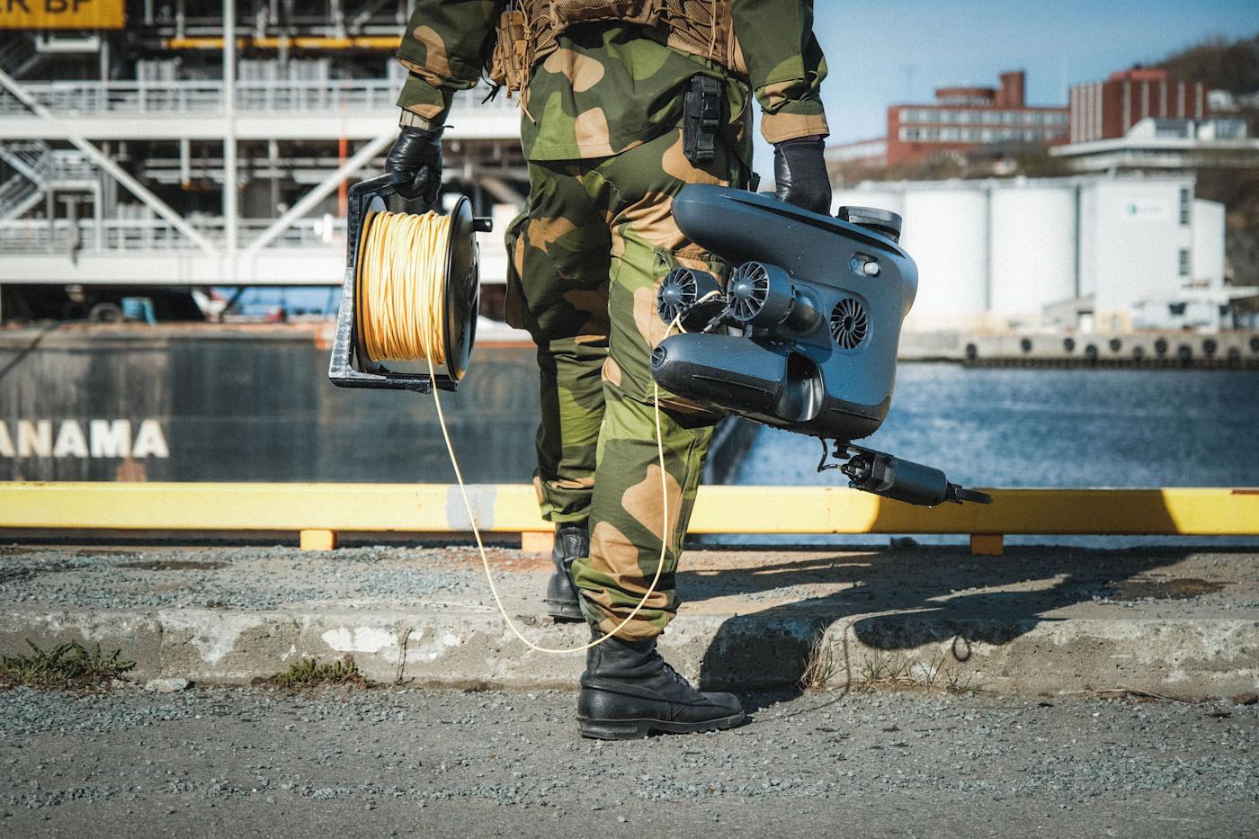Blueye X3 Ultra on the field by a soldier