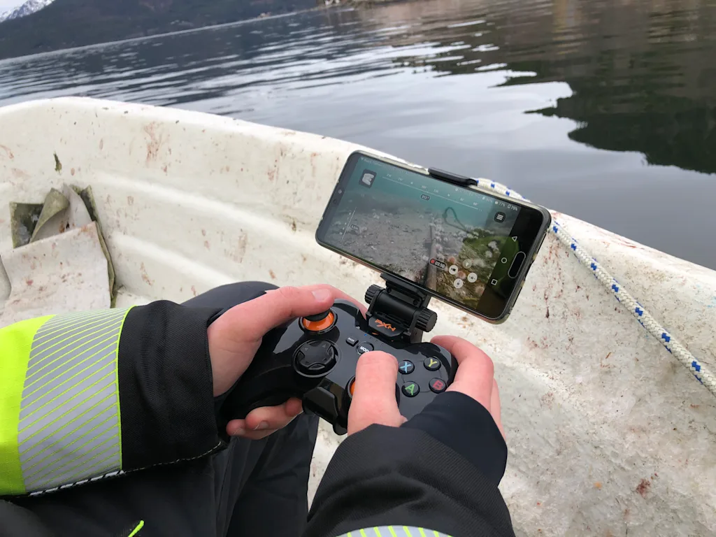 Trollheim operating their Blueye Pioneer