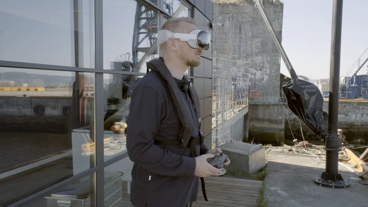 Jonas Follesø operating the Blueye X3 with the Apple Vision Pro