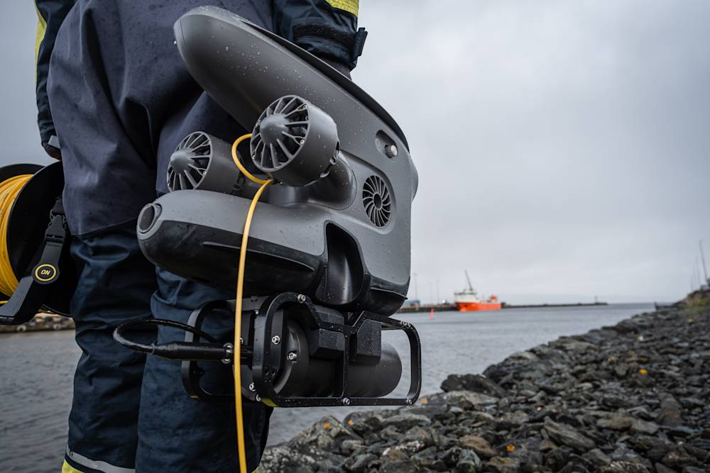 Medusa Radiometrics MS 1000 mounted on Blueye X3