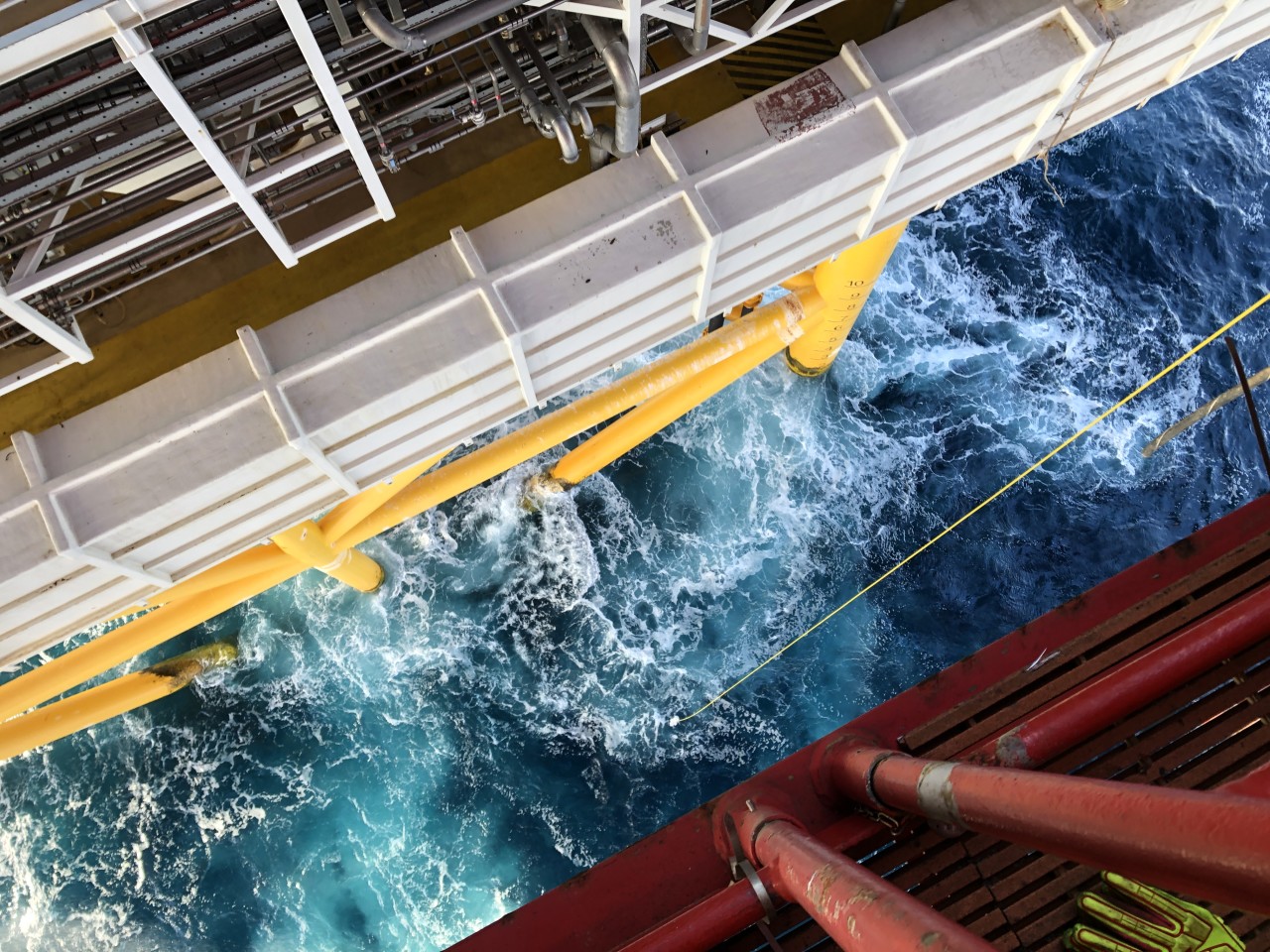 Underwater ROV inspections on offshore platforms