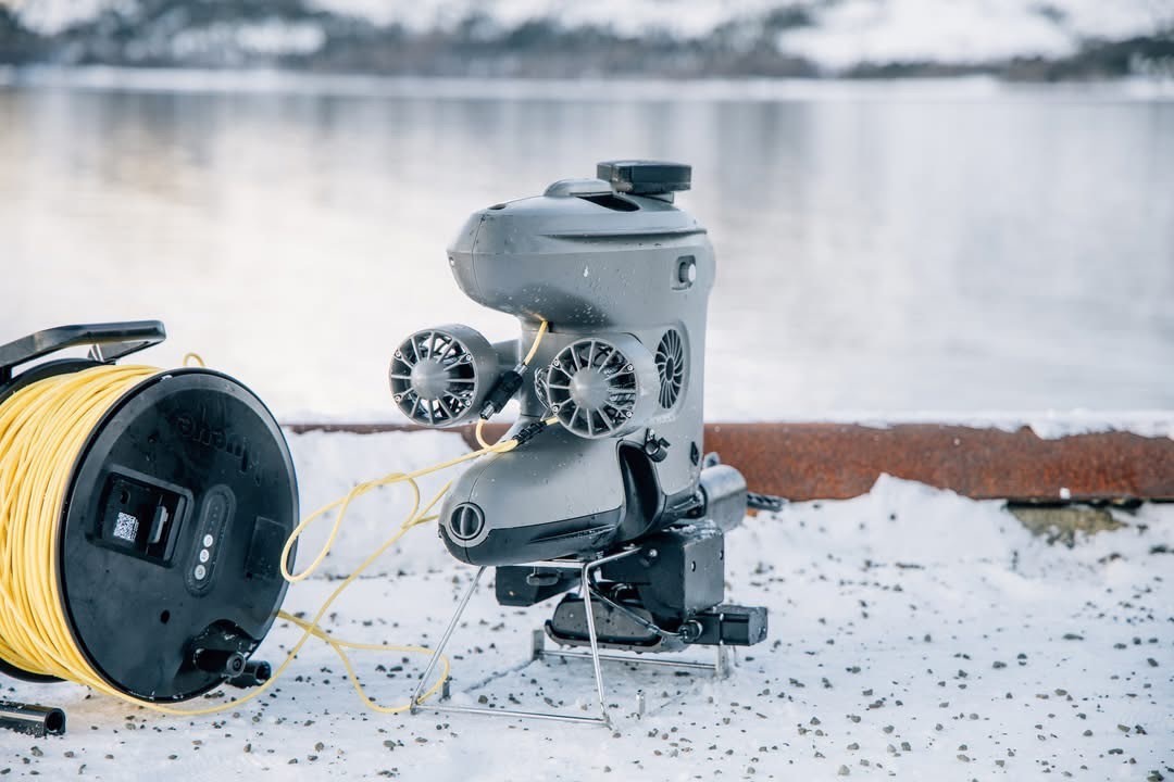 How to use an underwater drone | A complete guide for getting started ...