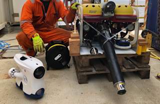 Saab Seafalcon og Blueye Pro.