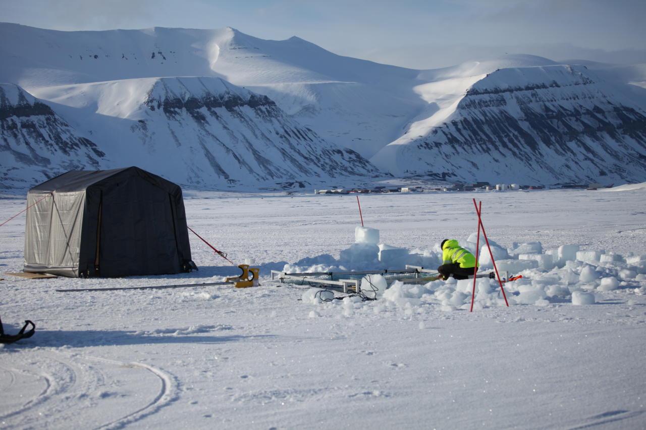 Basecamp for under ice operations