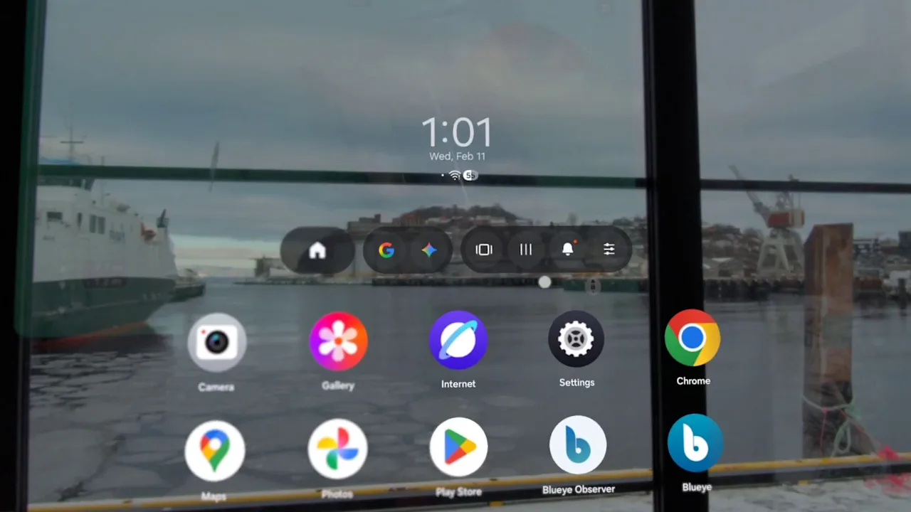 The Android XR home screen with the Blueye App and Blueye Observer App installed alongside other Android applications.